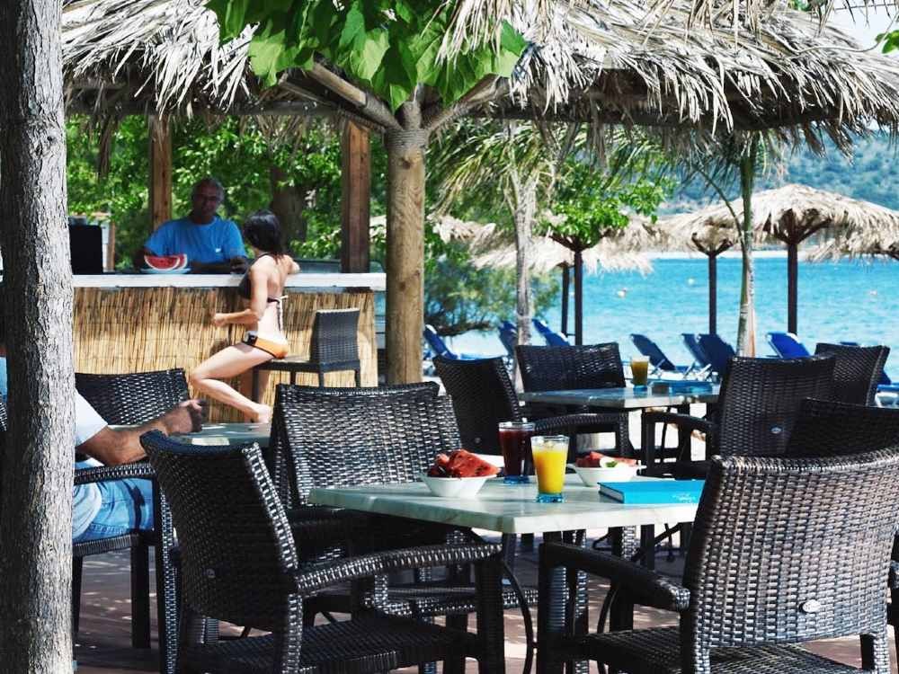 Beach bar hôtel Gythio