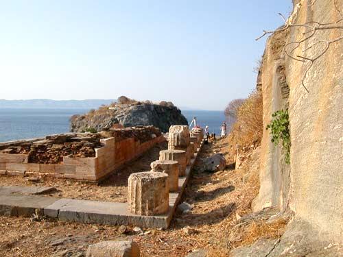 Kea09-Temple d'Athena