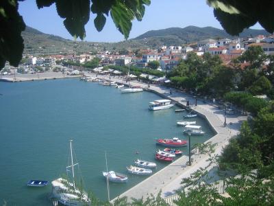Skopelos04-le port