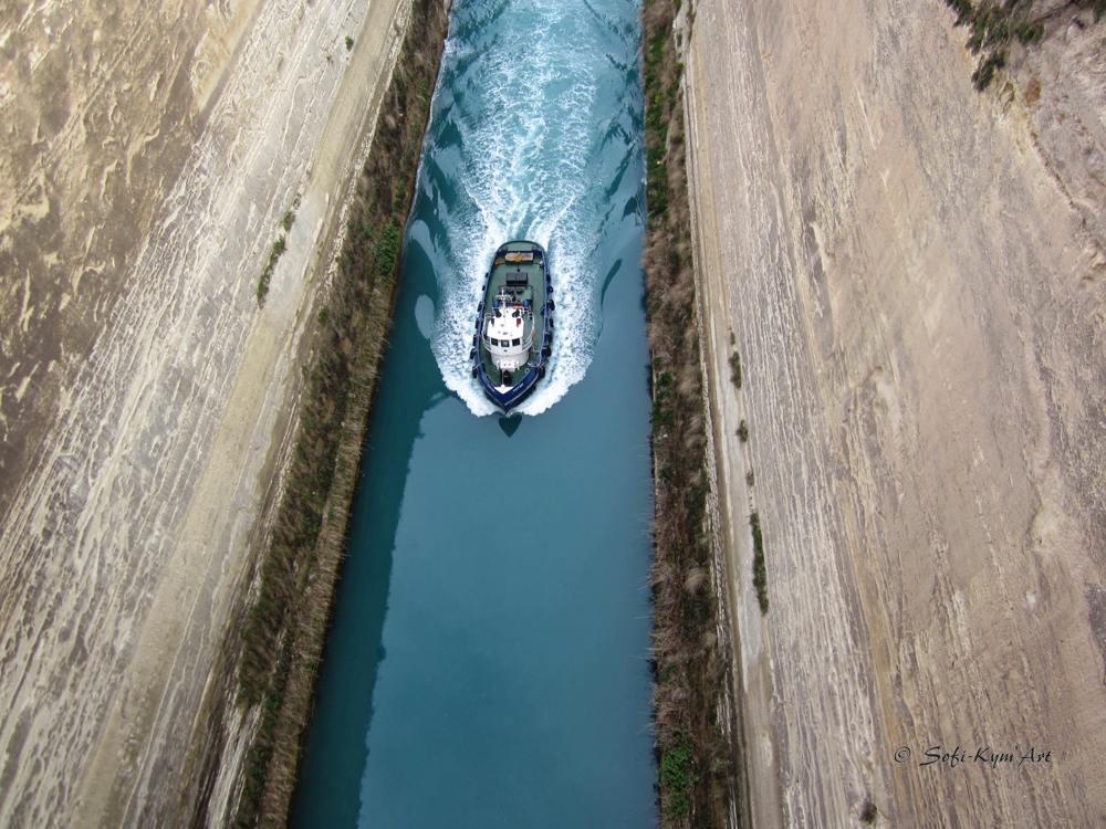 Vue du canal Corinthe Péloponnèse Grèce