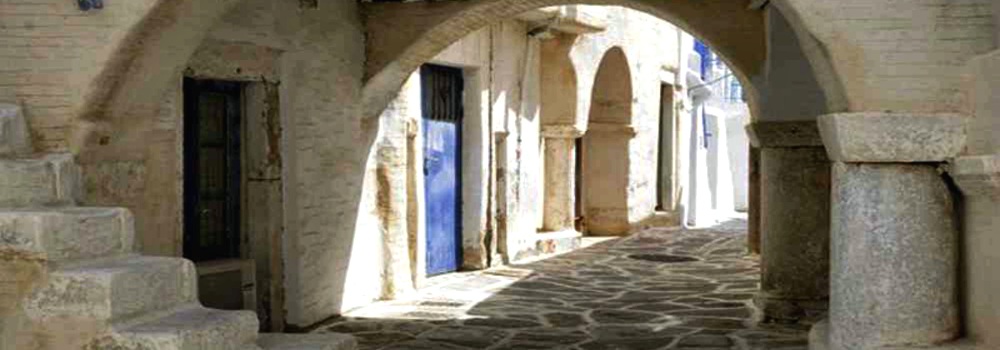 Ruelles de la vielle ville à Parikia sur Paros - img 3018 b